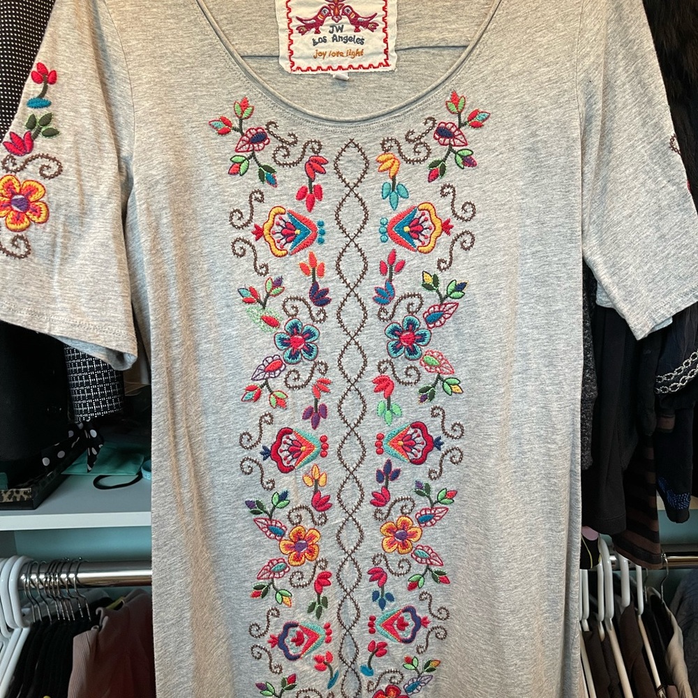 Beautiful Gray Johnny Was Tunic with Vibrant Embroidery